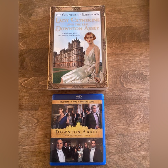 Downton Abbey Blu-ray and The book Lady Catherine and the Real Downton Abbey. - Picture 10 of 12